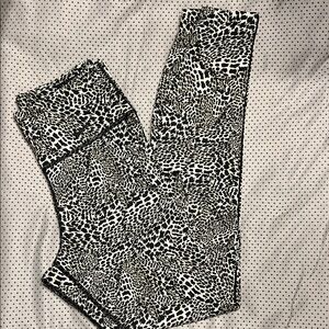 Nike Black and Cream Leopard Print Dri-FIT Leggings